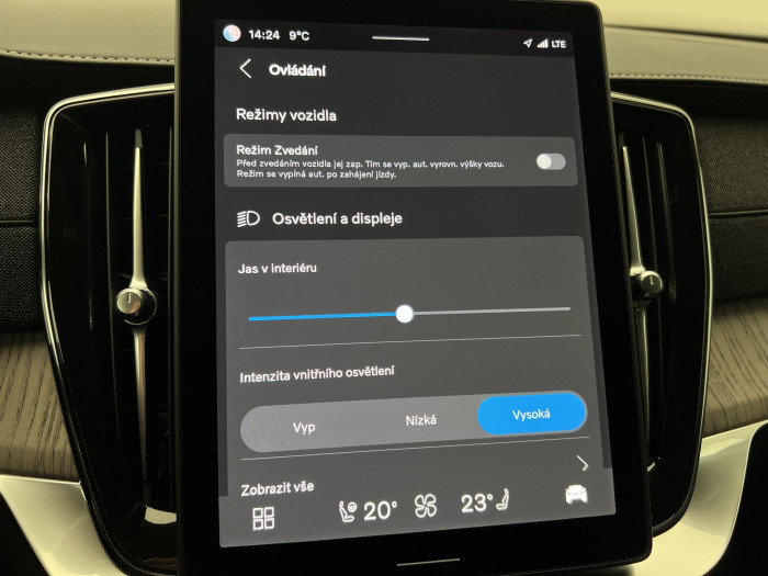Volvo XC90 T8 AWD RECHARGE PLUS DARK CZ