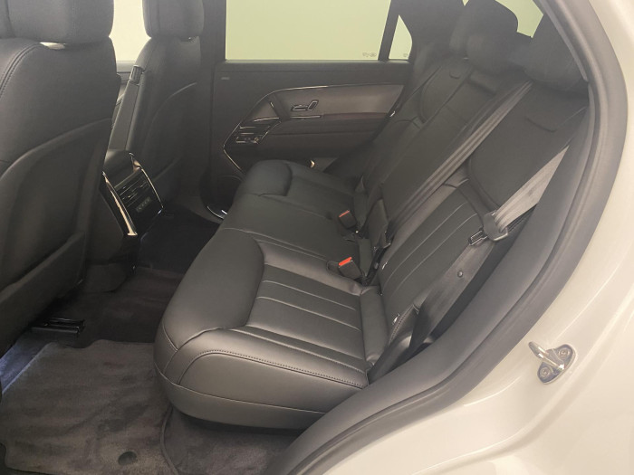 Land Rover Range Rover Sport D300 DYNAMIC SE AWD REZERVACE 3.0 d Dynamic SE