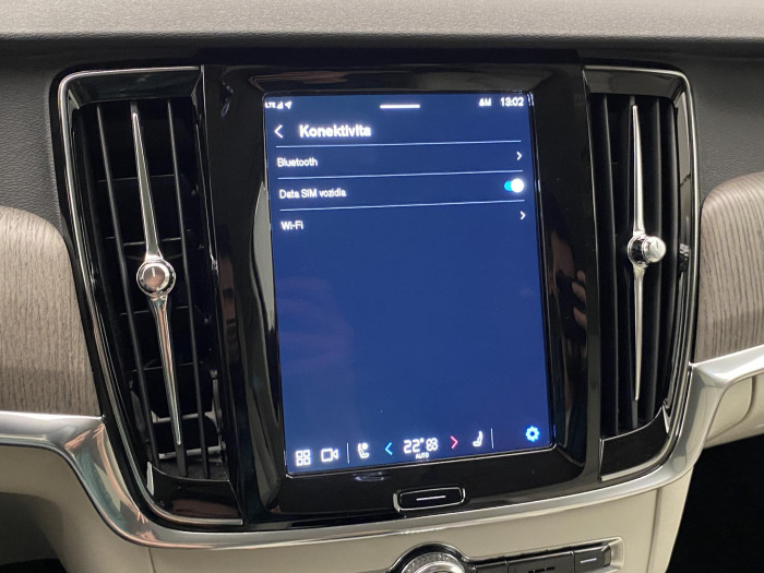 Volvo V90 B4 AWD CORE AUT CZ