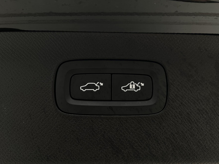 Volvo XC90 B5 AWD PLUS BRIGHT 7MÍST CZ