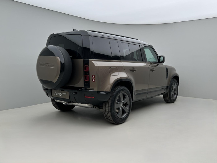Land Rover Defender 110 D250 X-Dyn SE REZERVACE 3.0 d SE