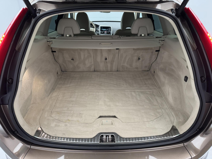 Volvo XC60 D4 AWD SUMMUM AUT 2.4 d Summum