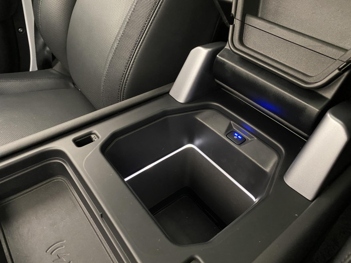 Land Rover Defender 110 P400 X-DYNAMIC HSE AWD CZ 3.0 Dynamic