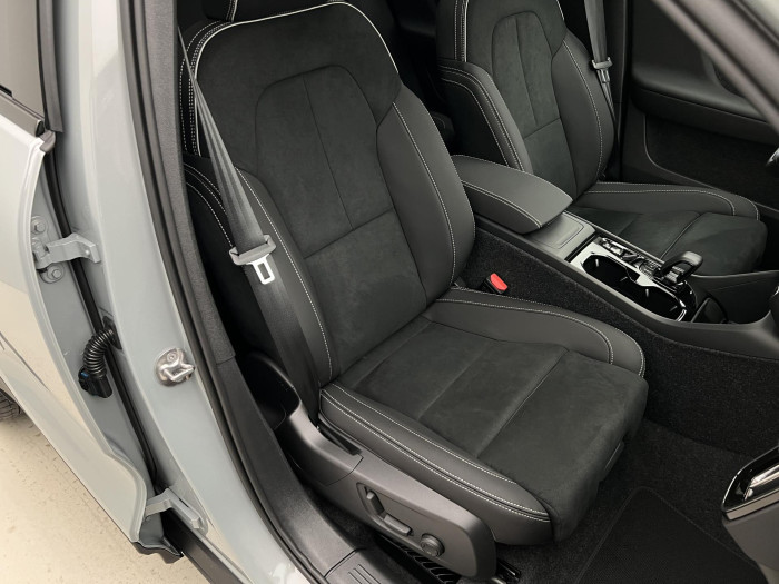 Volvo XC40 B4 BLACK EDITION ULTRA AUT 2.0 Edition