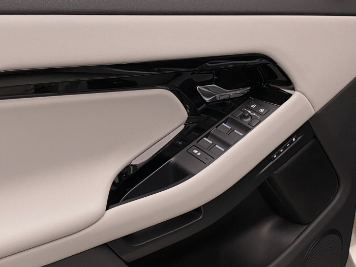 Land Rover Range Rover Evoque D200 DYNAMIC SE AWD AUT 2.0 d Dynamic SE