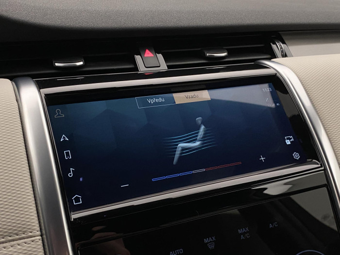 Land Rover Discovery Sport D200 AWD R-DYNAMIC REZERVACE 2.0 d Dynamic