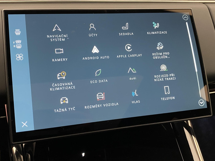 Land Rover Range Rover Sport D250 DYNAMIC SE AWD REZERVACE 3.0 d Dynamic SE