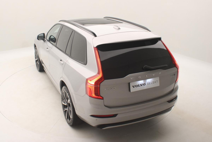 Volvo XC90 B6 AWD ULTIMATE REZERVACE