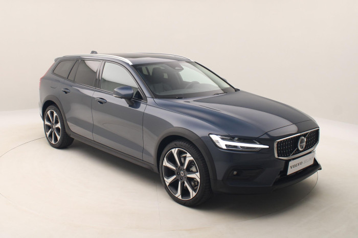 Volvo V60 CC B5 AWD ULTIMATE AUT 1.maj 2.0 CC CC