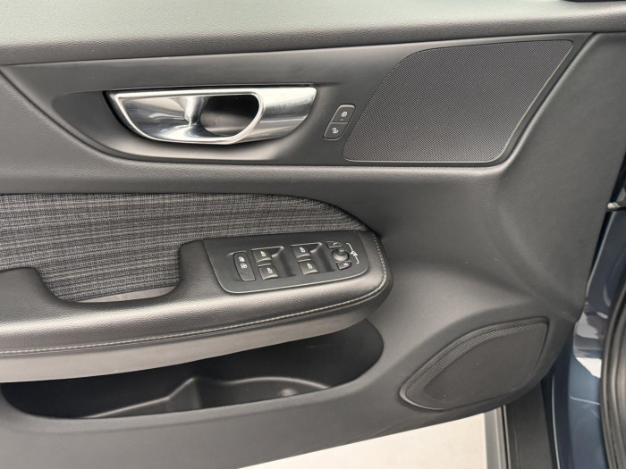 Volvo V60 CC B4 AWD PRO AUT 2.0 CC CC