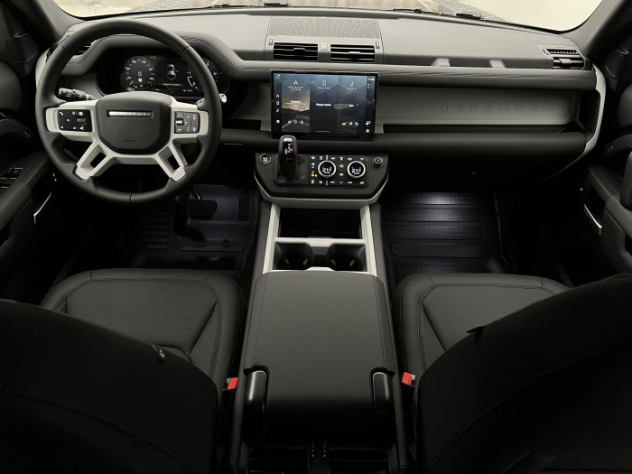 Land Rover Defender 110 D250 S AWD Aut 3.0 d