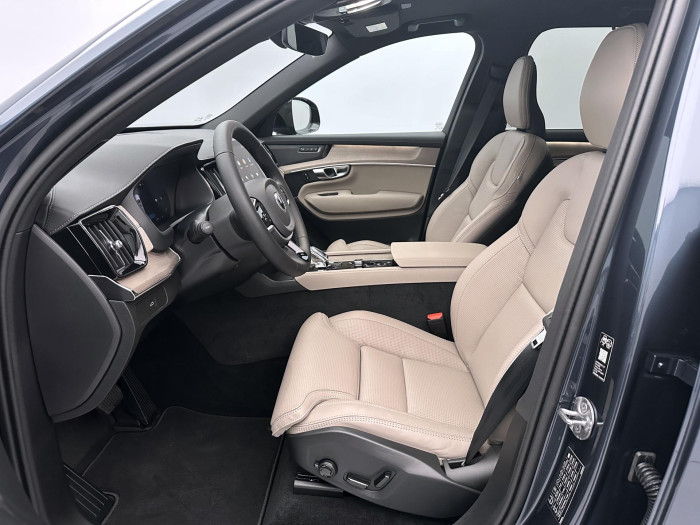 Volvo XC90 B5 AWD AUT DARK PLUS 7míst
