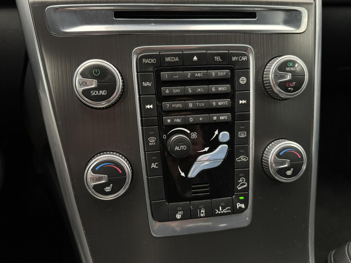 Volvo XC60 D4 MOMENTUM AUT CZ 2.4 d Momentum