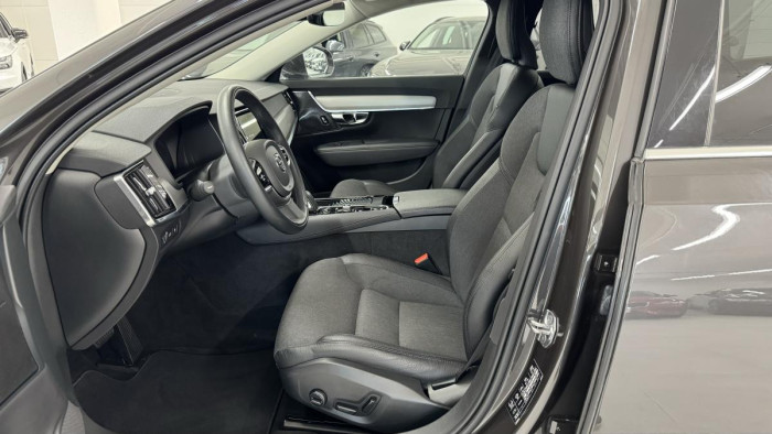 Volvo V90 T6 AWD INSCRIPTION REZERVACE