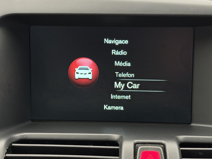 Volvo XC60 D4 AWD MOMENTUM AUT 2.4 d Momentum