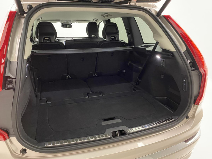 Volvo XC90 B5 AWD AUT BRIGHT PLUS 7míst 2.0 Plus
