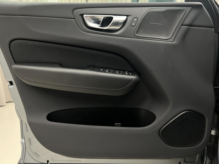 Volvo XC60 B4 MOMENTUM 2.0 Momentum