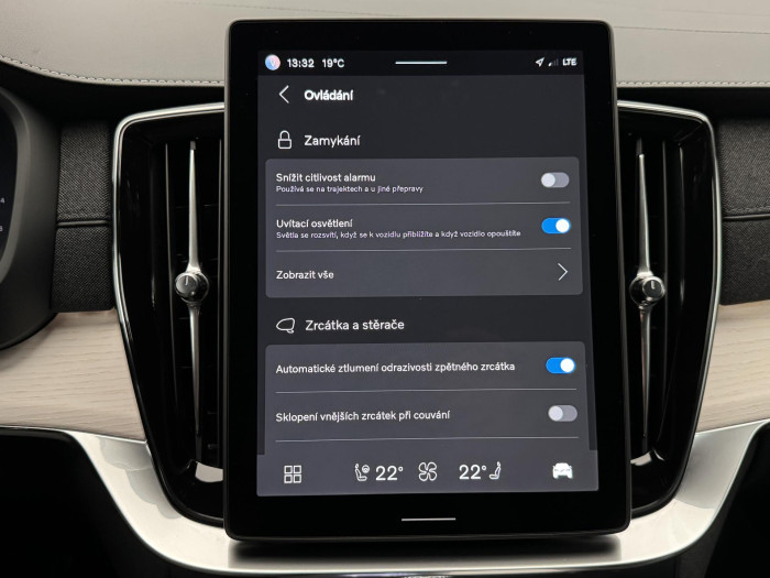 Volvo XC90 B5 AWD PLUS BRIGHT CZ 1.maj