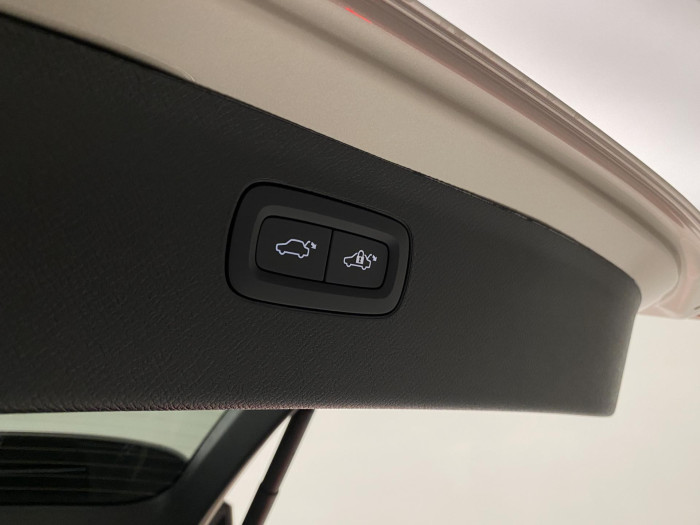 Volvo XC90 B5 AWD AUT BRIGHT ULTRA 7míst