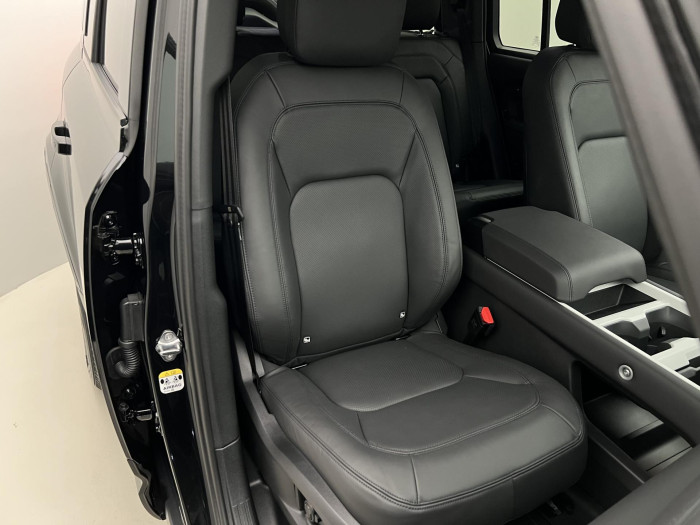 Land Rover Defender 110 D250 X-DYNAMIC SE AWD Aut 3.0 d Dynamic SE