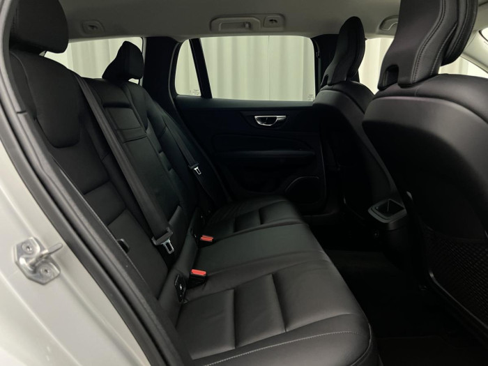 Volvo V60 D3 MOMENTUM AUT 1.maj. 2.0 d Momentum