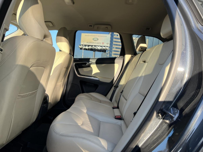 Volvo XC60 D4 AWD SUMMUM Aut 1.maj. 2.4 d Summum