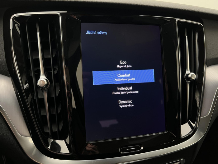 Volvo V60 B4 MOMENTUM AUT 2.0 Momentum