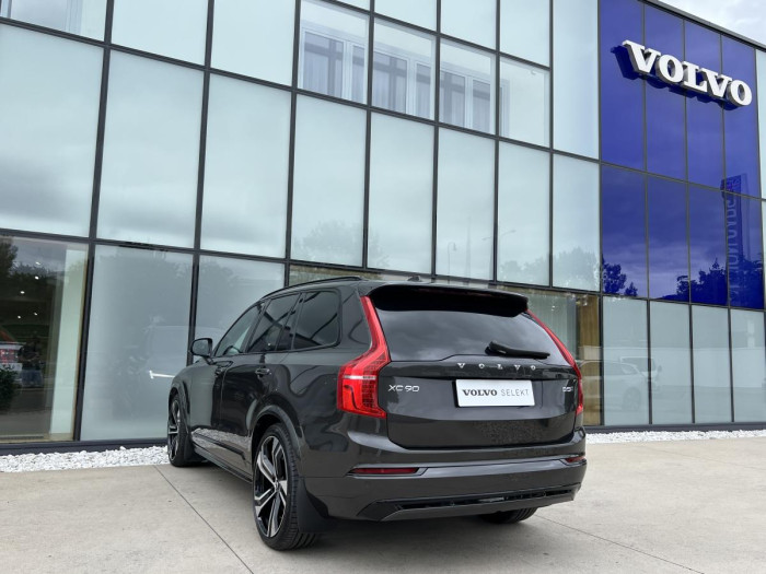Volvo XC90 B5 AWD DARK ULT. 7MÍSTNÁ Aut