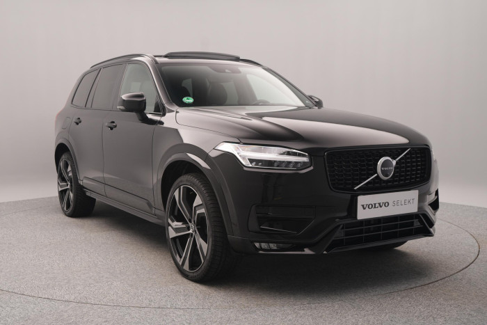 Volvo XC90 B5 AWD R-DESIGN REZERVACE