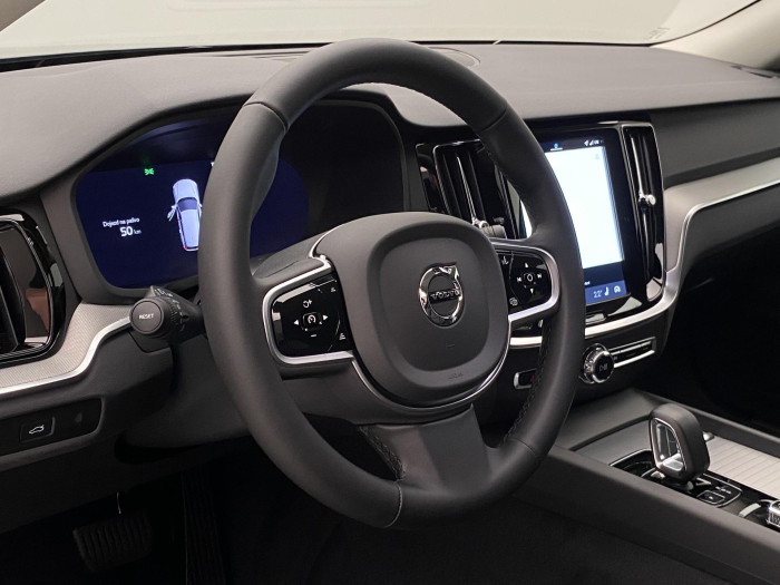 Volvo V60 B4 AUT DARK PLUS