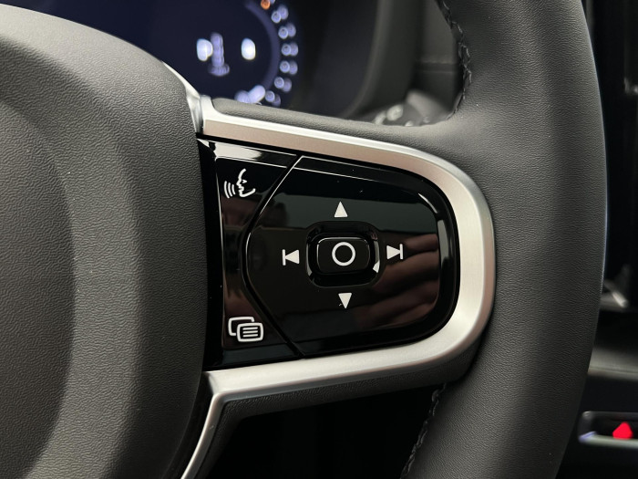 Volvo XC60 B5 AWD ULTRA BLACK EDITION AUT 2.0 Edition