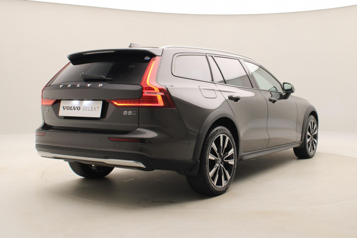 Volvo V60 CC B5 AWD PLUS BRIGHT 1.maj