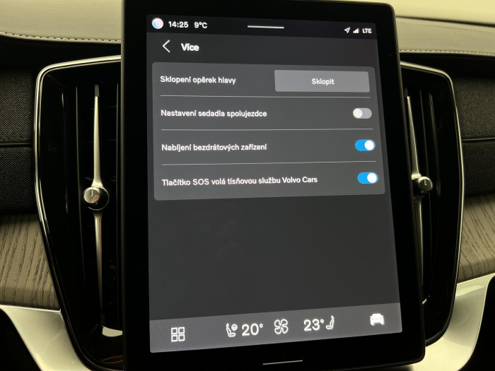 Volvo XC90 T8 AWD RECHARGE PLUS DARK CZ