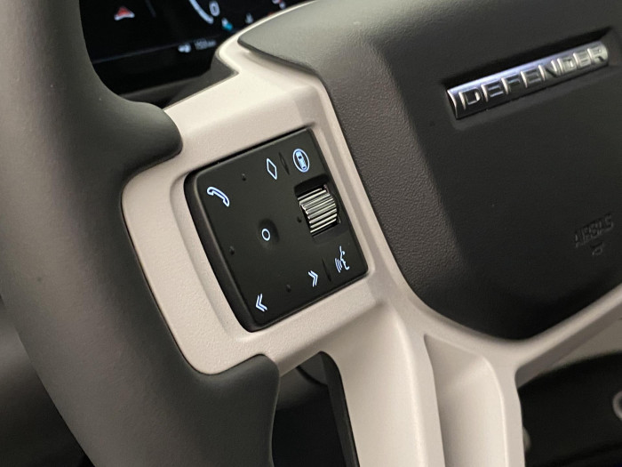 Land Rover Defender 110 HARD TOP D250 X-DYNAMIC SE 3.0 d Dynamic SE