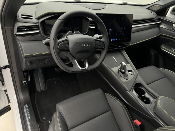 Lynk & Co 01 MORE PHEV