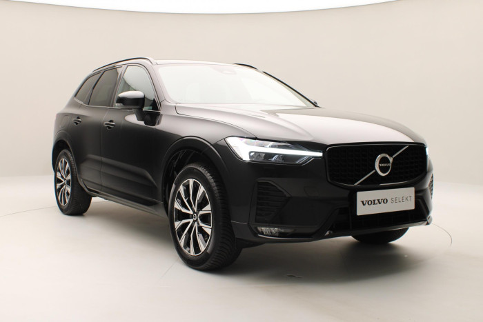 Volvo XC60 B4 AWD R-DESIGN REZERVACE