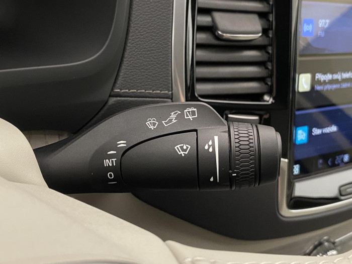 Volvo XC90 B5 AWD AUT BRIGHT PLUS 7míst 2.0 Plus