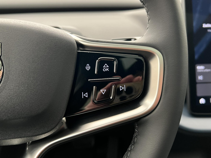 Volvo EX30 CC AWD TWIN MOTOR ULTRA AUT CC CC