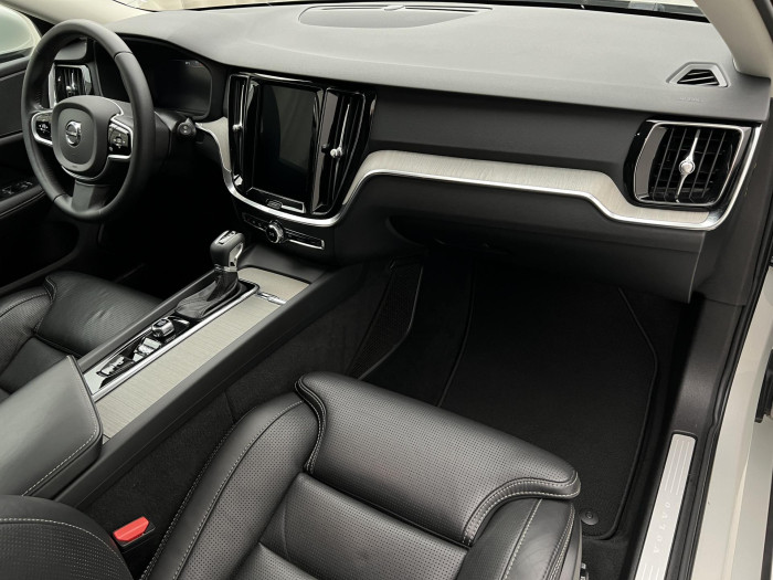 Volvo V60 T5 AWD INSCR. POLESTAR AUT CZ