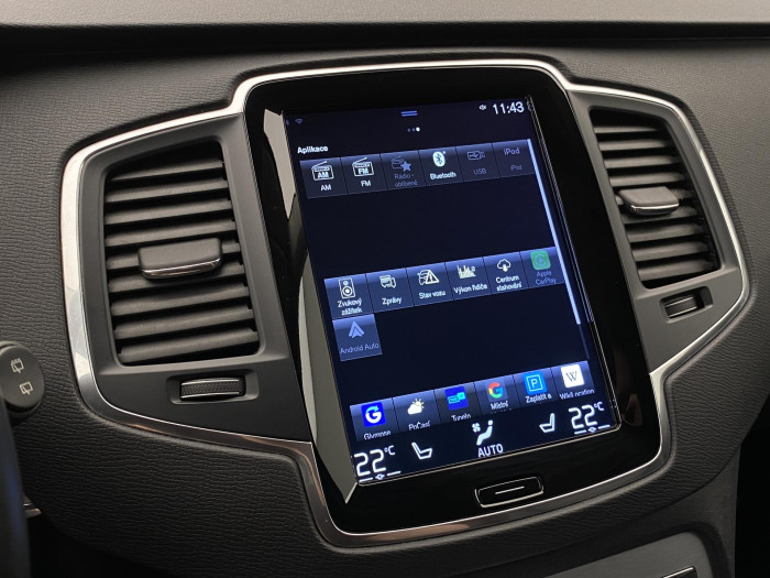 Volvo XC90 D5 AWD MOMENTUM AUT 7míst 2.0 d Momentum