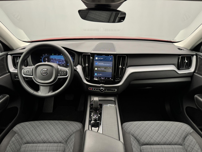 Volvo XC60 B4 AWD MOMENTUM PRO CZ 2.0 Momentum