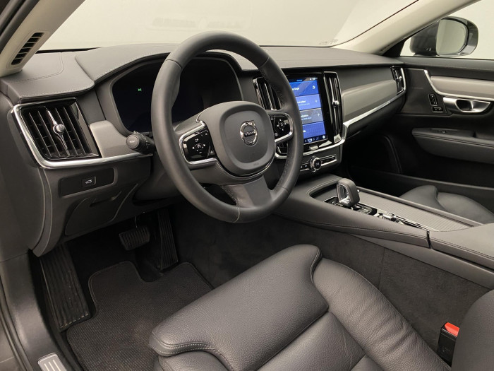 Volvo V90 CC B4 AWD BRIGHT PLUS AUT CZ