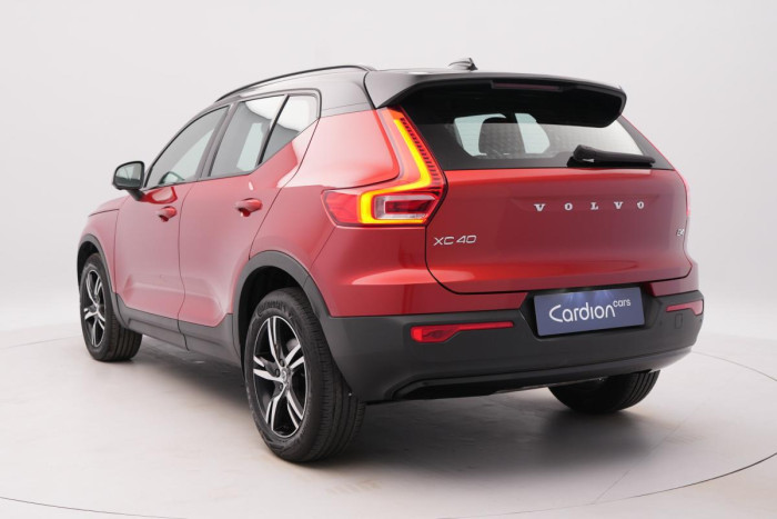 Volvo XC40 B4 R-DESIGN AUT 1.maj