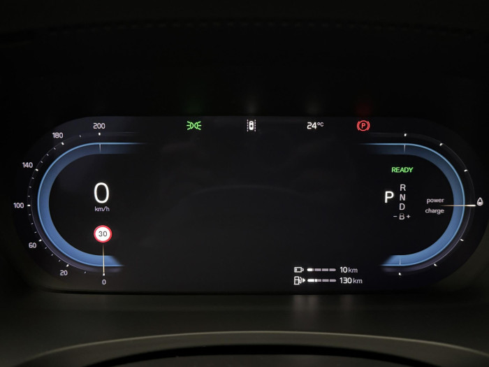 Volvo V90 T8 AWD RECHARGE REZERVACE