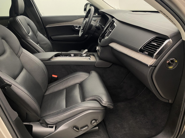 Volvo XC90 B5 AWD DARK PLUS AUT CZ