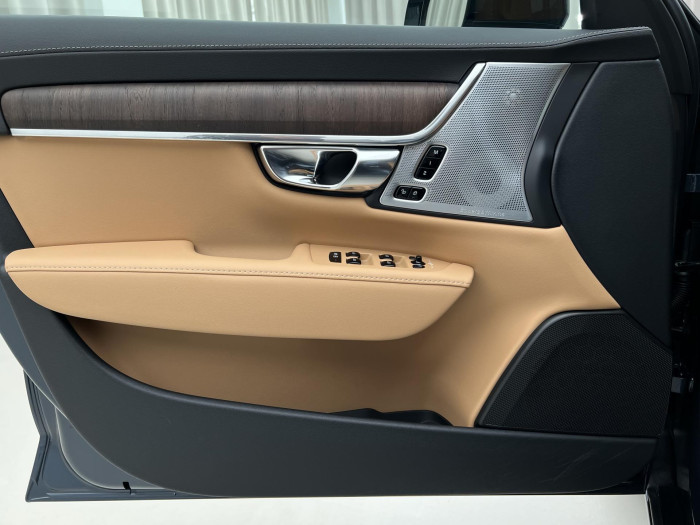 Volvo S90 T8 AWD RECHARGE ULTIMATE DARK