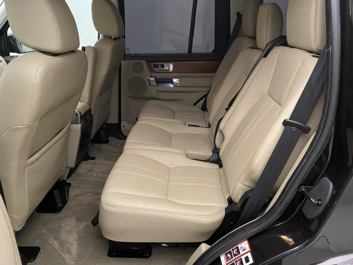 Land Rover Discovery SDV6 HSE AWD AUT CZ