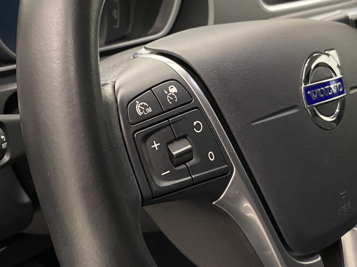 Volvo V40 D3 MOMENTUM 2.0 d Momentum