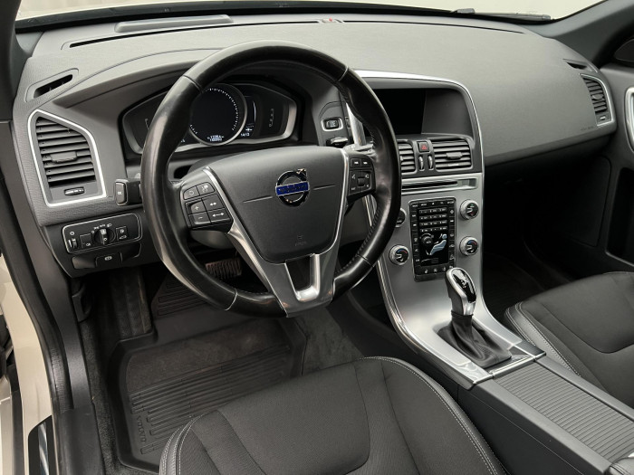 Volvo XC60 D4 AWD MOMENTUM AUT 2.4 d Momentum