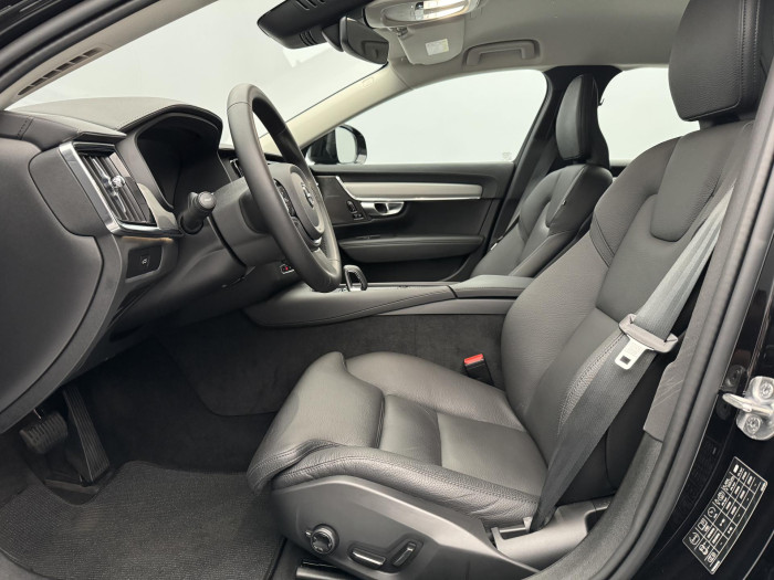 Volvo V90 CC B4 AWD PLUS BRIGHT AUT CZ